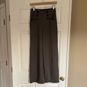 Max Studio Brown Wide-Leg Trousers with Black Buttons